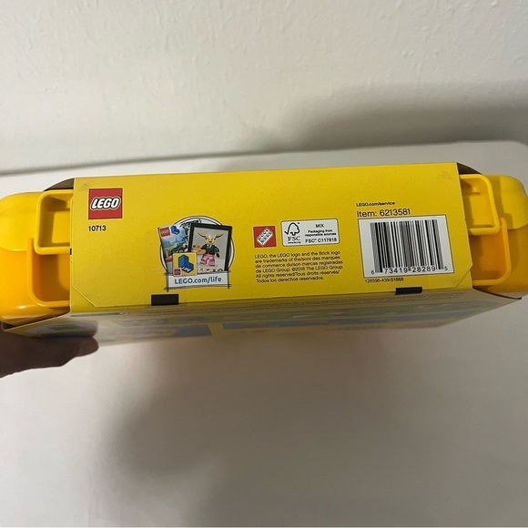 LEGO Classic Creative Suitcase 10713 Building Kit Playset 213 PCS NEW Learning - Picture 4 of 6